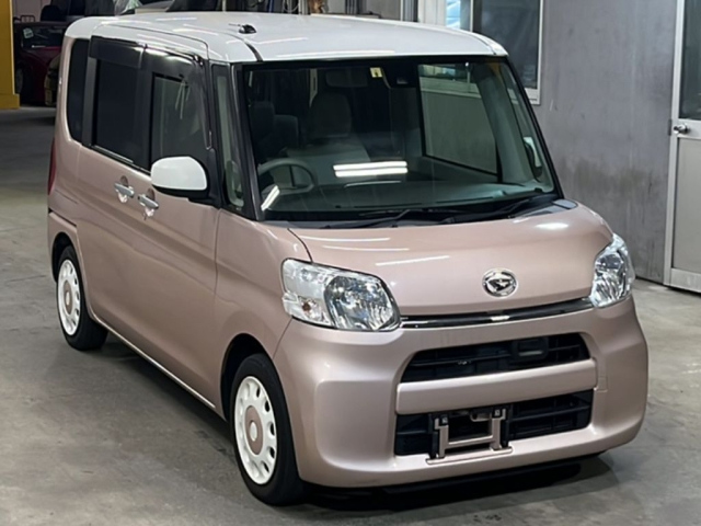 DAIHATSU TANTO 2016