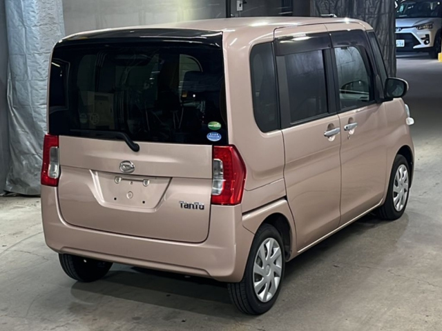 DAIHATSU TANTO 2018