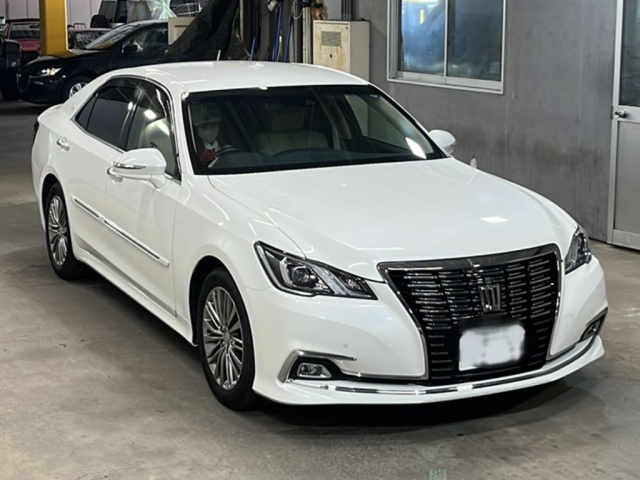 TOYOTA CROWN 2017