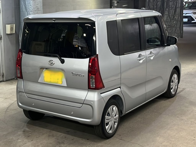 DAIHATSU TANTO 2024