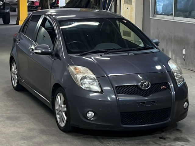 TOYOTA VITZ 2008