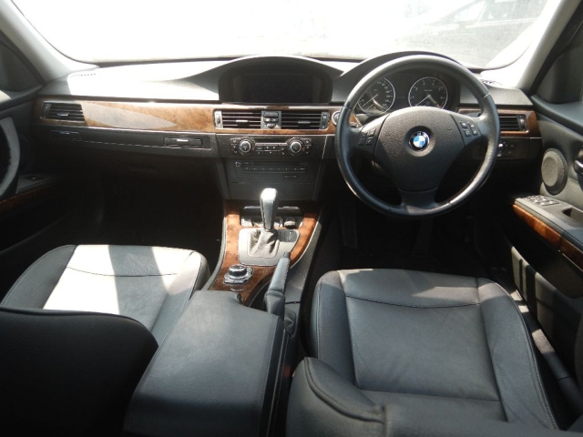 BMW 3 SERIES 2010