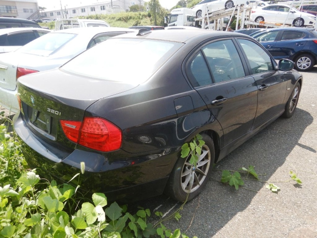BMW 3 SERIES 2010