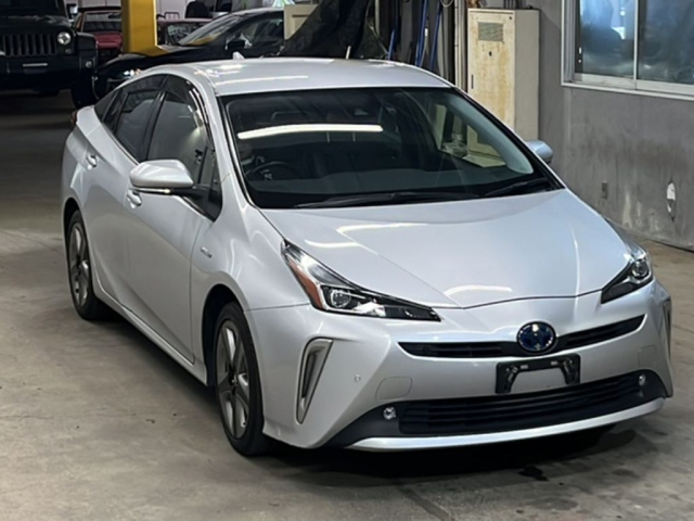 TOYOTA PRIUS 2019