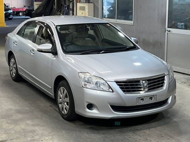 TOYOTA PREMIO 2014