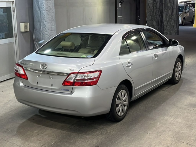 TOYOTA PREMIO 2014