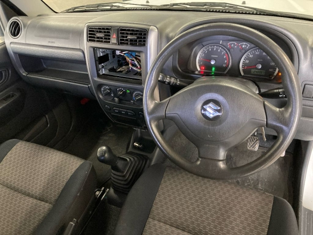 SUZUKI JIMNY 2010