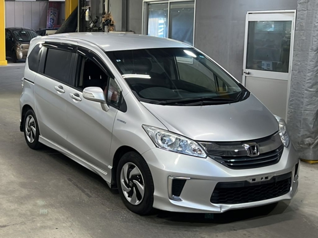 HONDA FREED 2015