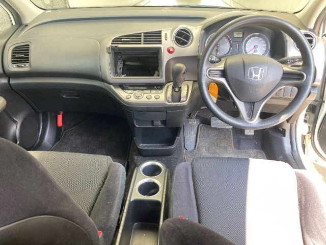 HONDA STREAM 2008