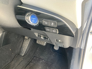 TOYOTA PRIUS 2016