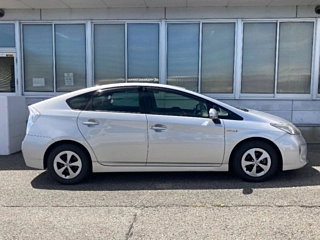 TOYOTA PRIUS 2013