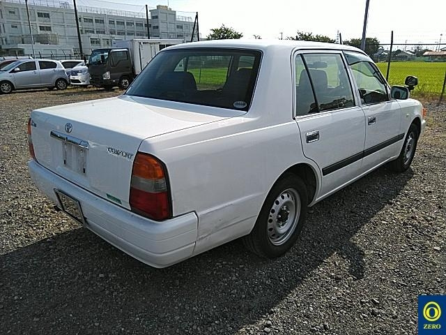 TOYOTA CROWN COMFORT 2013