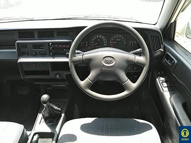 TOYOTA CROWN COMFORT 2013