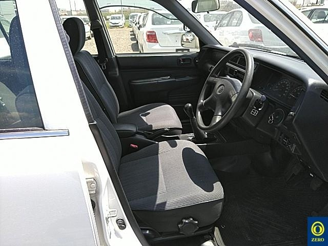 TOYOTA CROWN COMFORT 2013