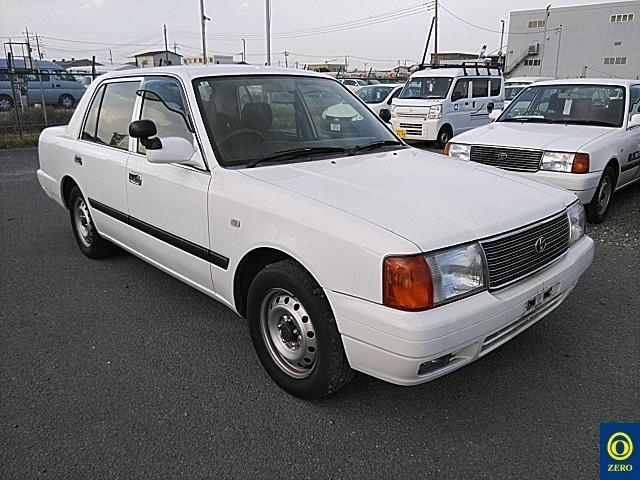 TOYOTA CROWN COMFORT 2013