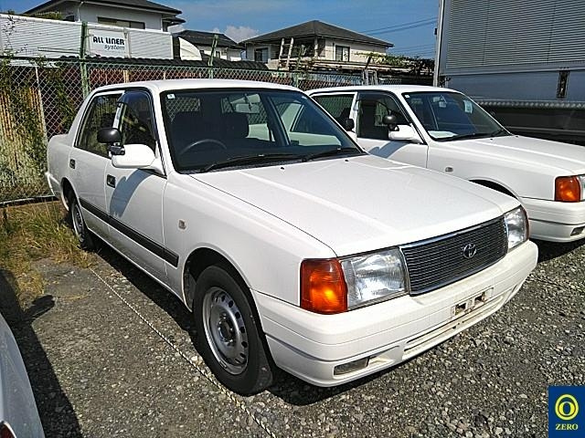 TOYOTA CROWN COMFORT 2013