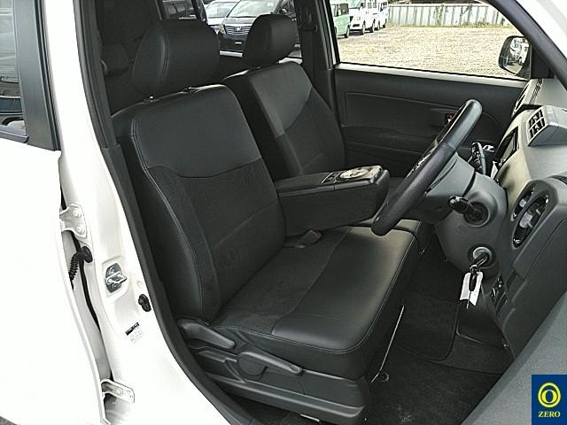 TOYOTA BB 2013