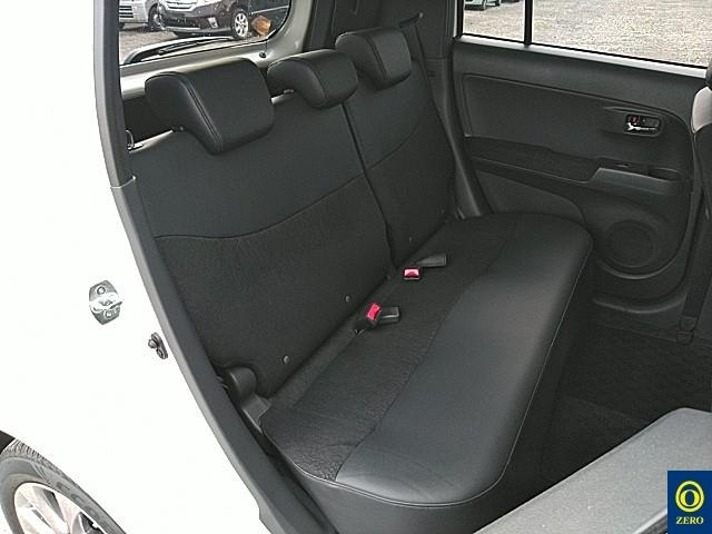 TOYOTA BB 2013