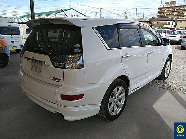 MITSUBISHI OUTLANDER 2012