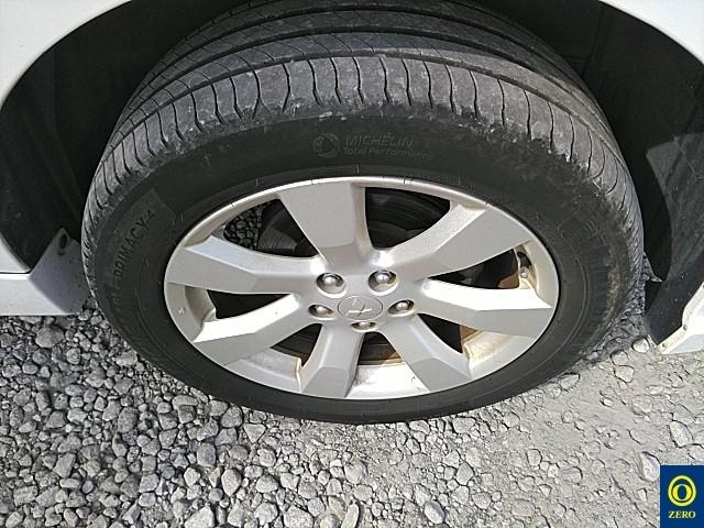 MITSUBISHI OUTLANDER 2012