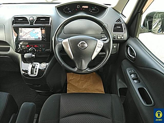 NISSAN SERENA 2011