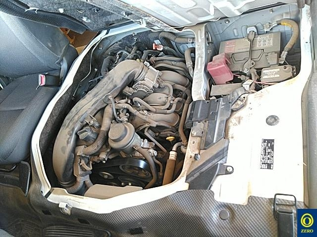 TOYOTA HIACE VAN 2013