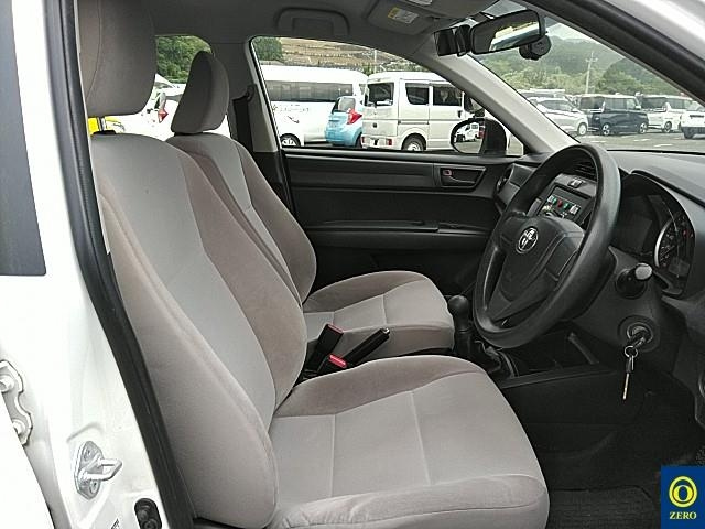 TOYOTA COROLLA AXIO 2017