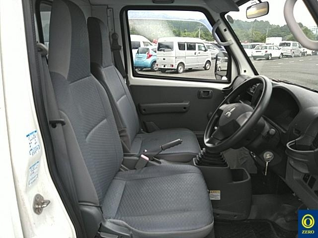 MITSUBISHI MINICAB VAN 2013
