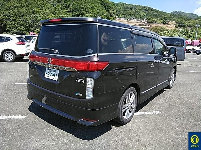 NISSAN ELGRAND 2012