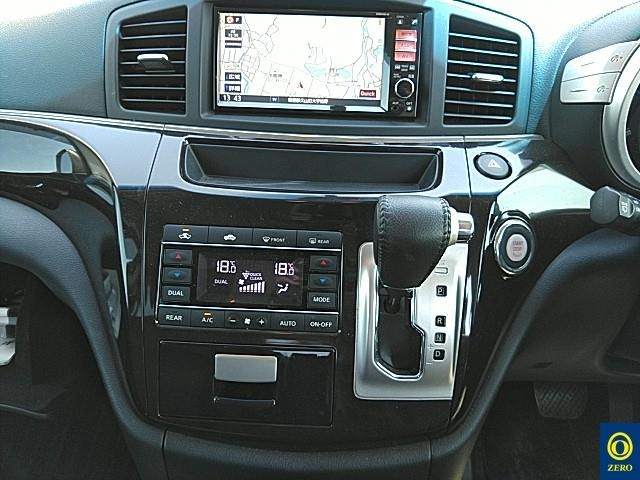 NISSAN ELGRAND 2012