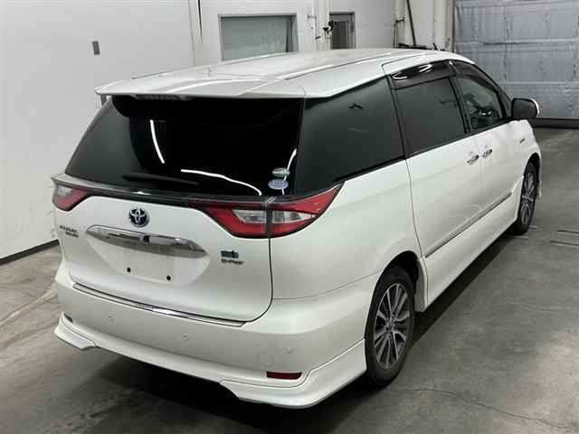 TOYOTA ESTIMA HYBRID 2016
