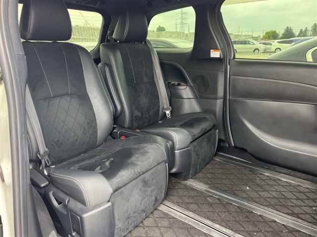 TOYOTA ESTIMA HYBRID 2016