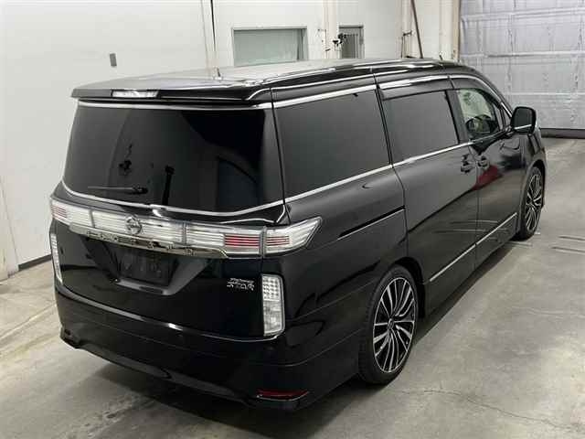 NISSAN ELGRAND 2014