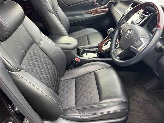 TOYOTA HARRIER 2015