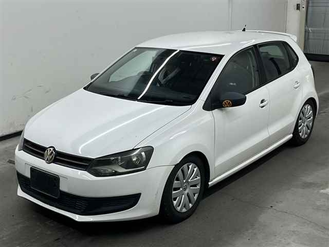VOLKSWAGEN POLO 2010