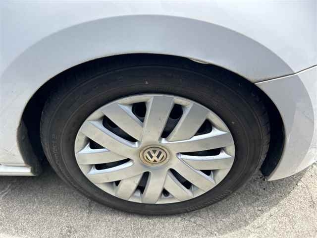 VOLKSWAGEN POLO 2010