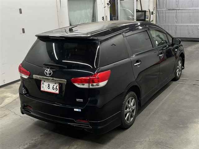 TOYOTA WISH 2012