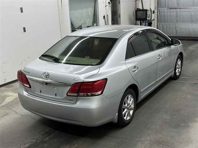 TOYOTA PREMIO 2018