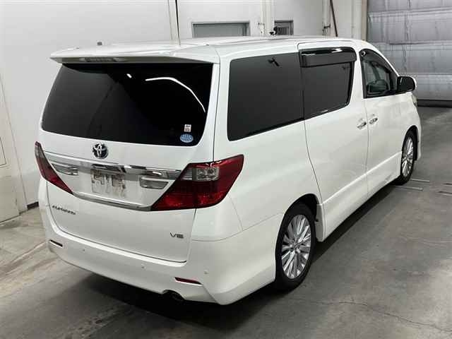 TOYOTA ALPHARD 2012
