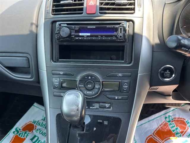 TOYOTA AURIS 2010