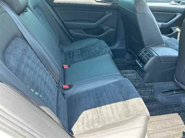 VOLKSWAGEN PASSAT VARIANT 2019