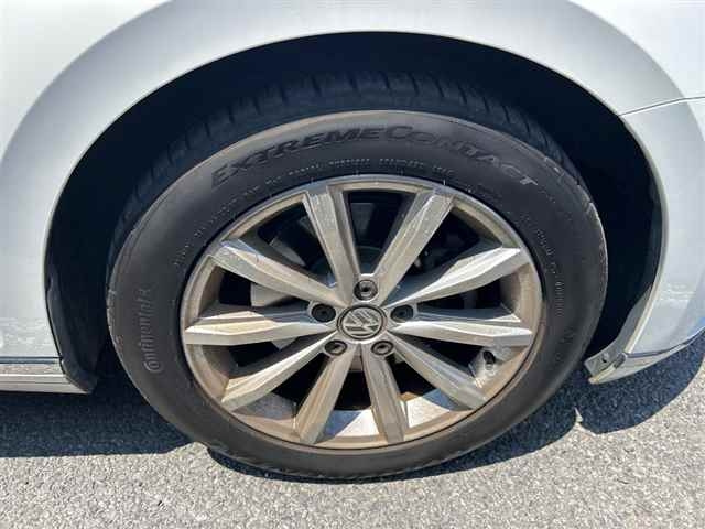 VOLKSWAGEN PASSAT VARIANT 2019