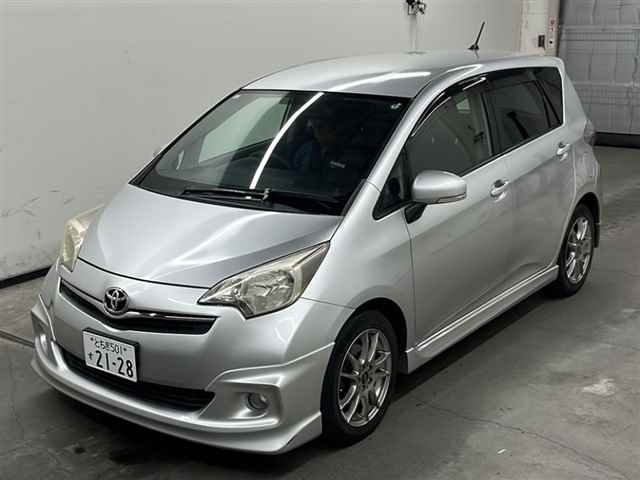 TOYOTA RACTIS 2010