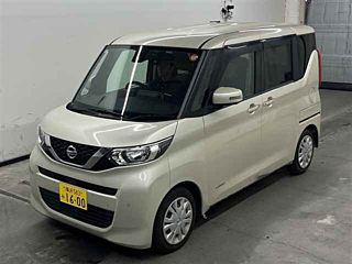 NISSAN ROOX 2020