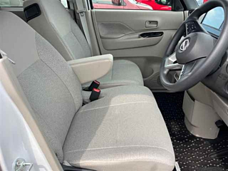 NISSAN ROOX 2025