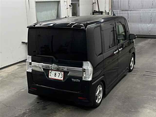 DAIHATSU TANTO 2015