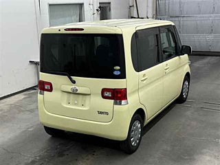 DAIHATSU TANTO 2010