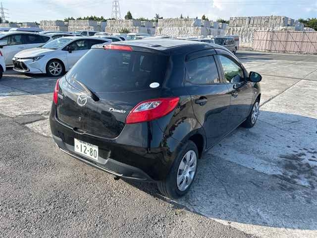 MAZDA DEMIO 2011