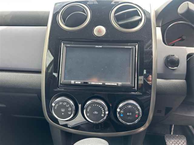 MAZDA VERISA 2010