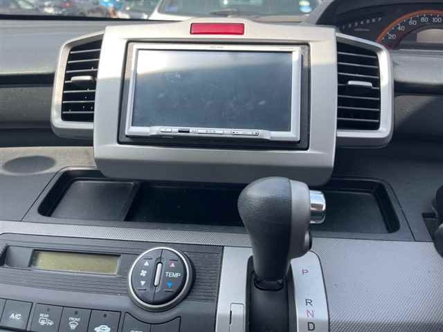 HONDA FREED 2010